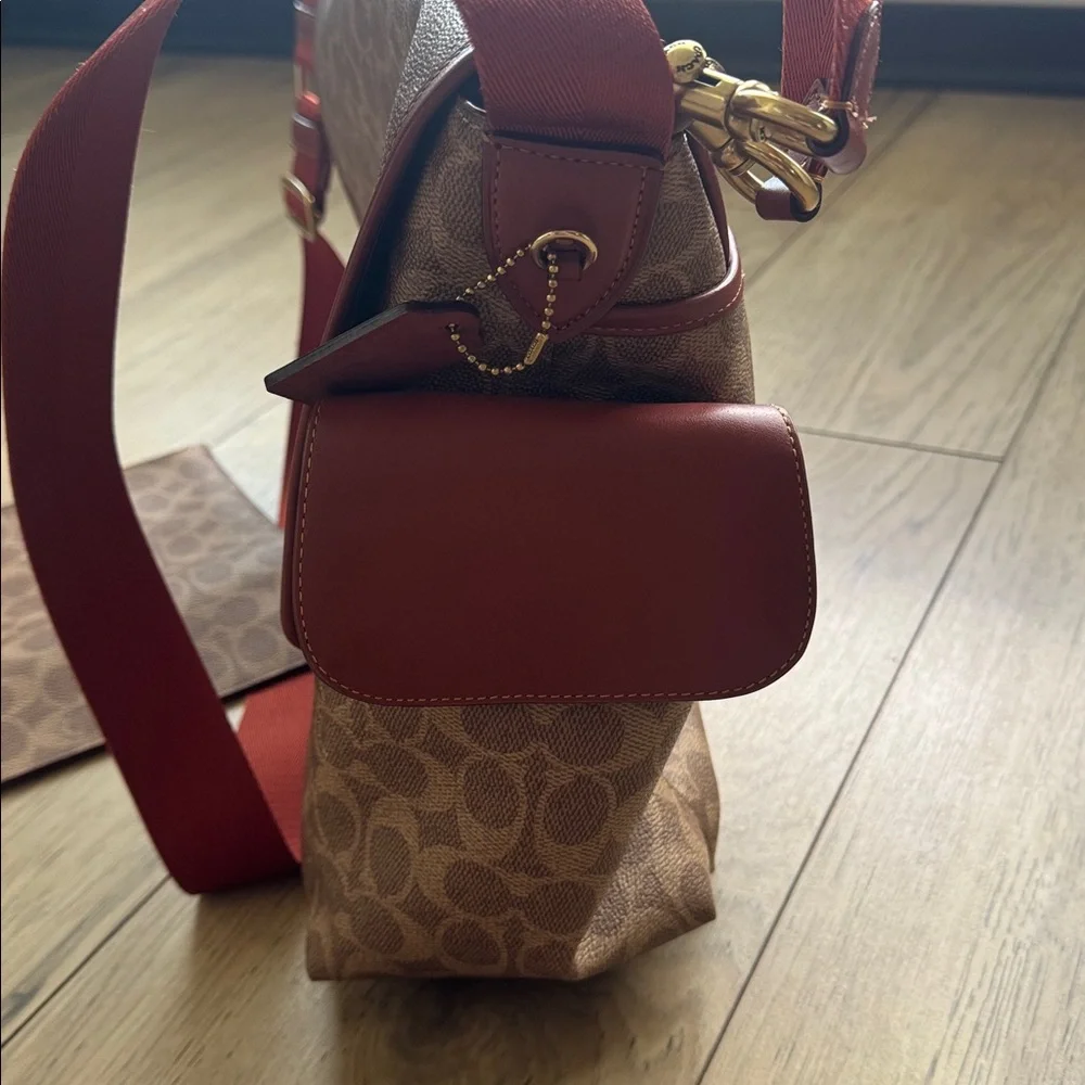 Coach Baby Messenger Bag Signature Canvas C Design Brown Tan With Zipper Pouch
